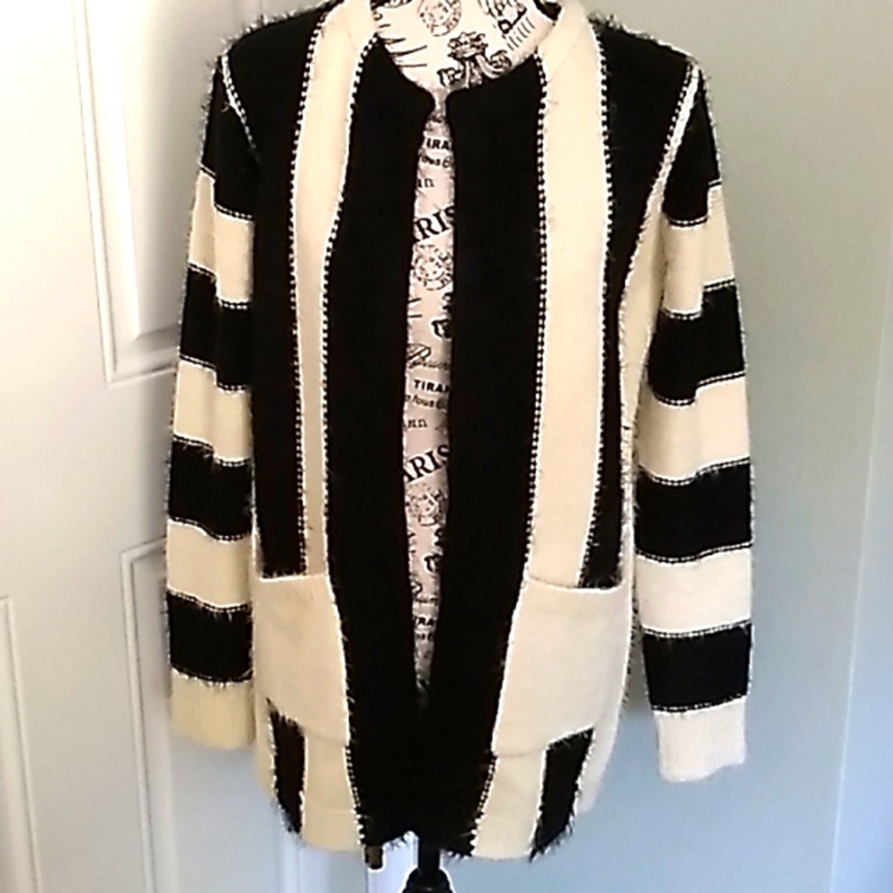 NWOT Forever 21 Open Front Cardigan - Medium